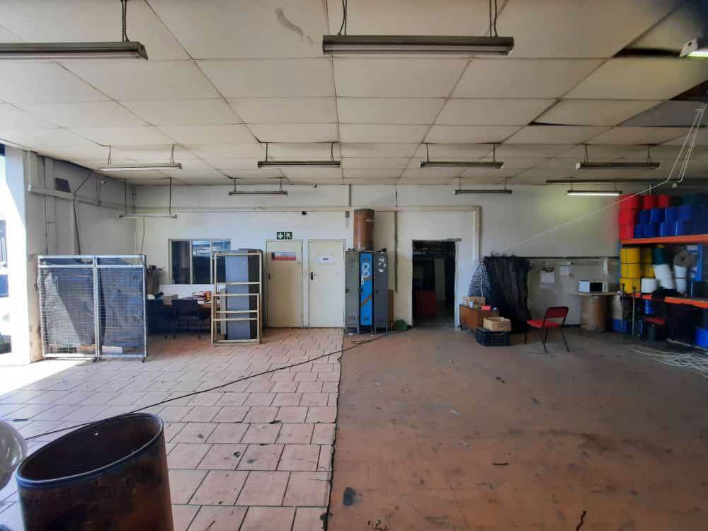 528  m² Industrial space in Beaconvale photo number 2