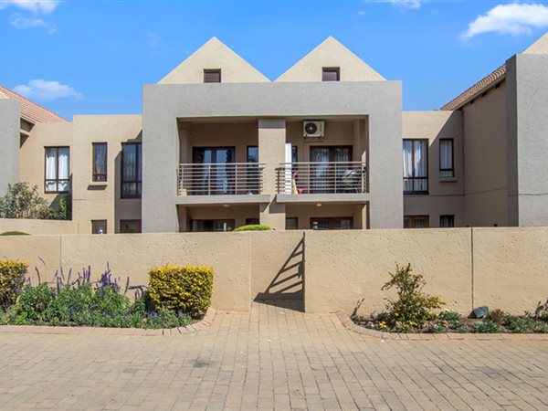 2 Bed Apartment in Woodmead