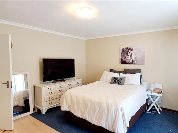 2 Bed Apartment in Lower Robberg