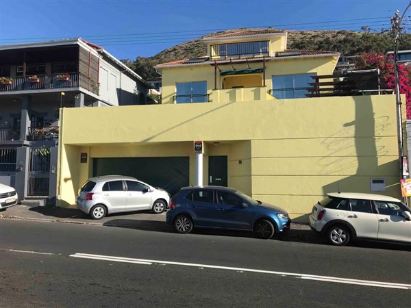 1 Bed Flat in Green Point