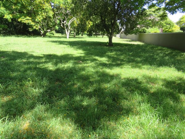 2 244 m² Land