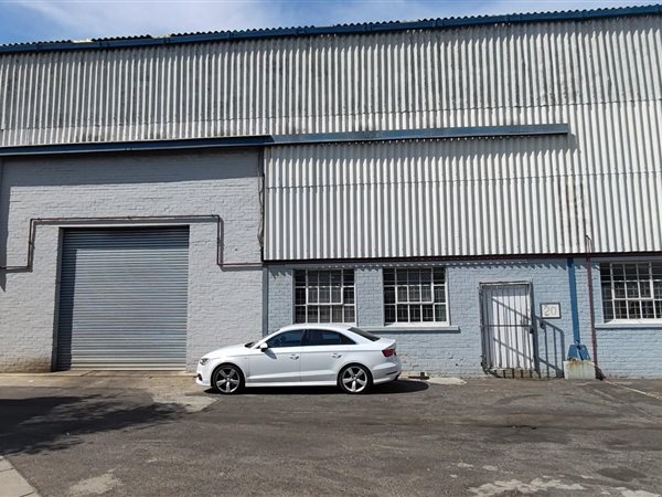 633  m² Industrial space