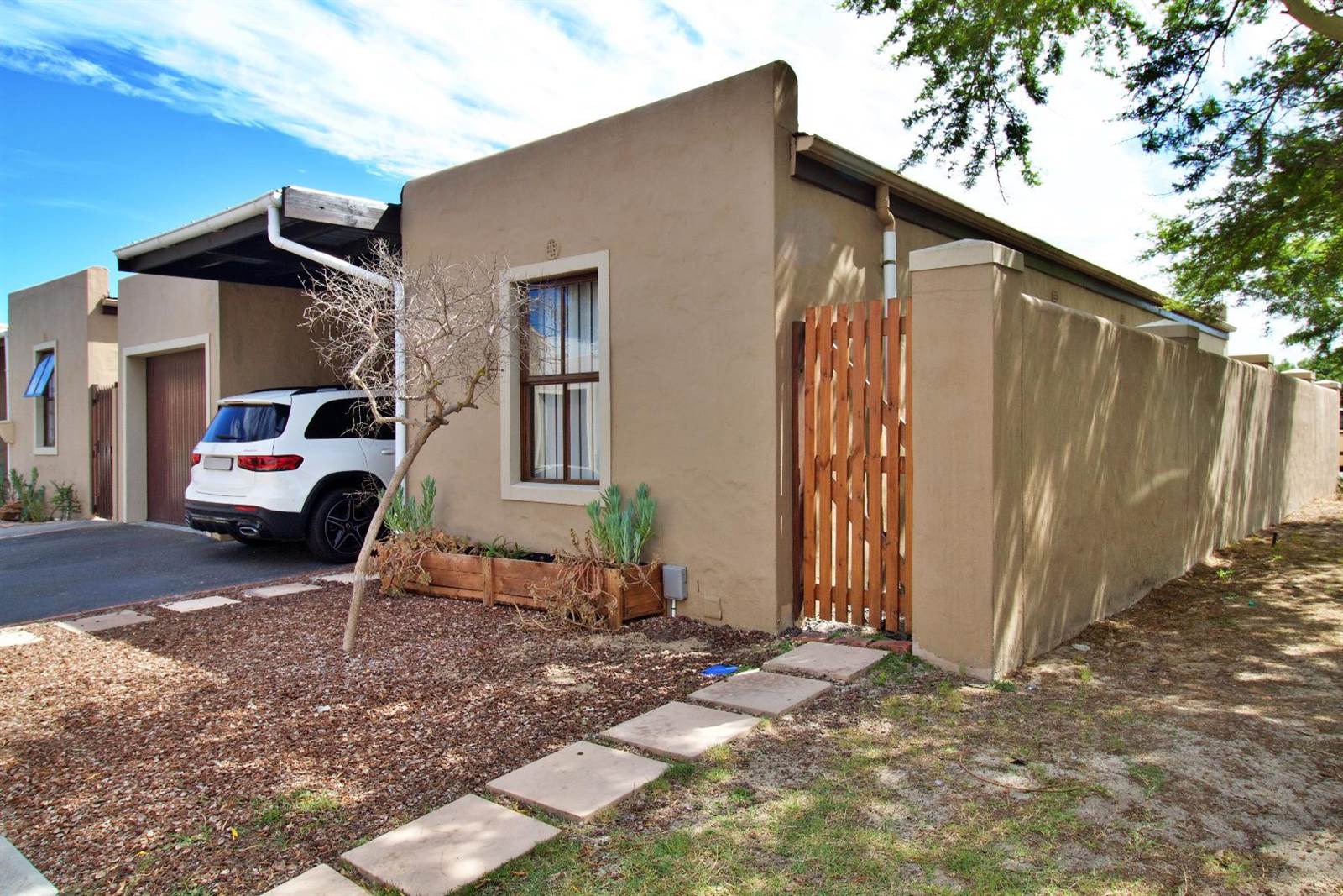 3 Bed House in Tableview photo number 30