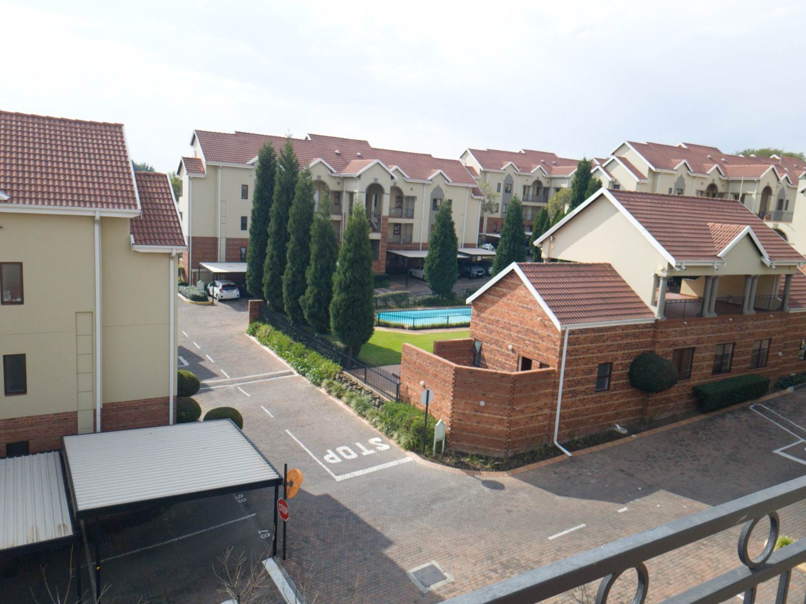 2 Bed Apartment in Bryanston photo number 22