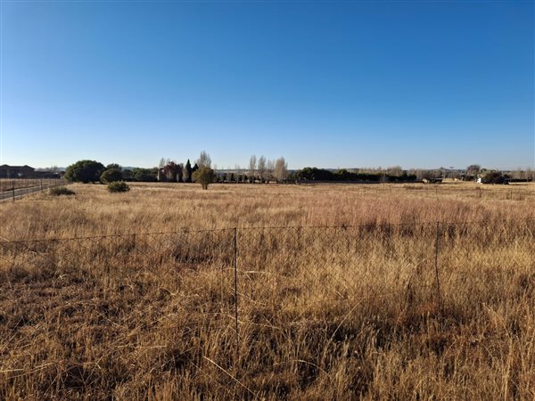 1.1 ha Land