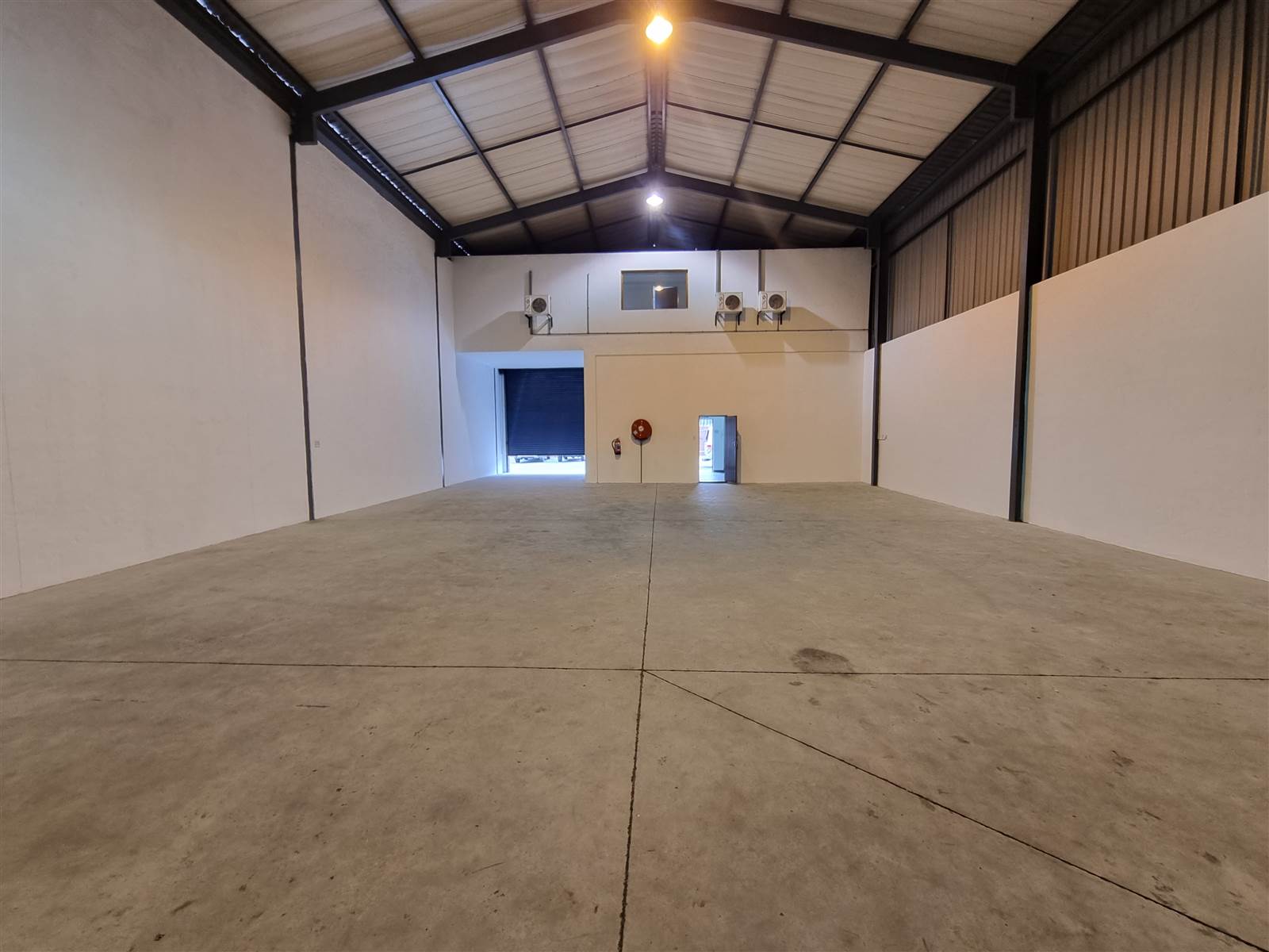 399  m² Industrial space in Edenvale photo number 2