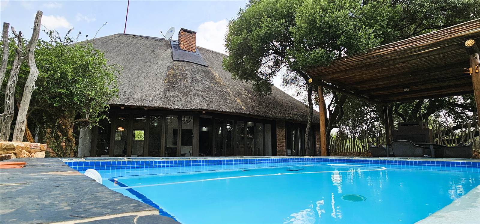 4 Bed House in Mabalingwe Nature Reserve photo number 1