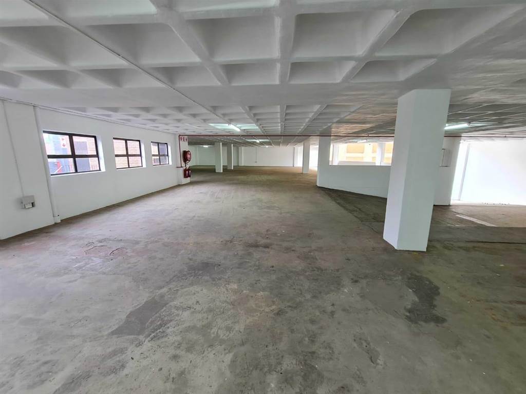 2260  m² Industrial space in Pretoria Central photo number 3