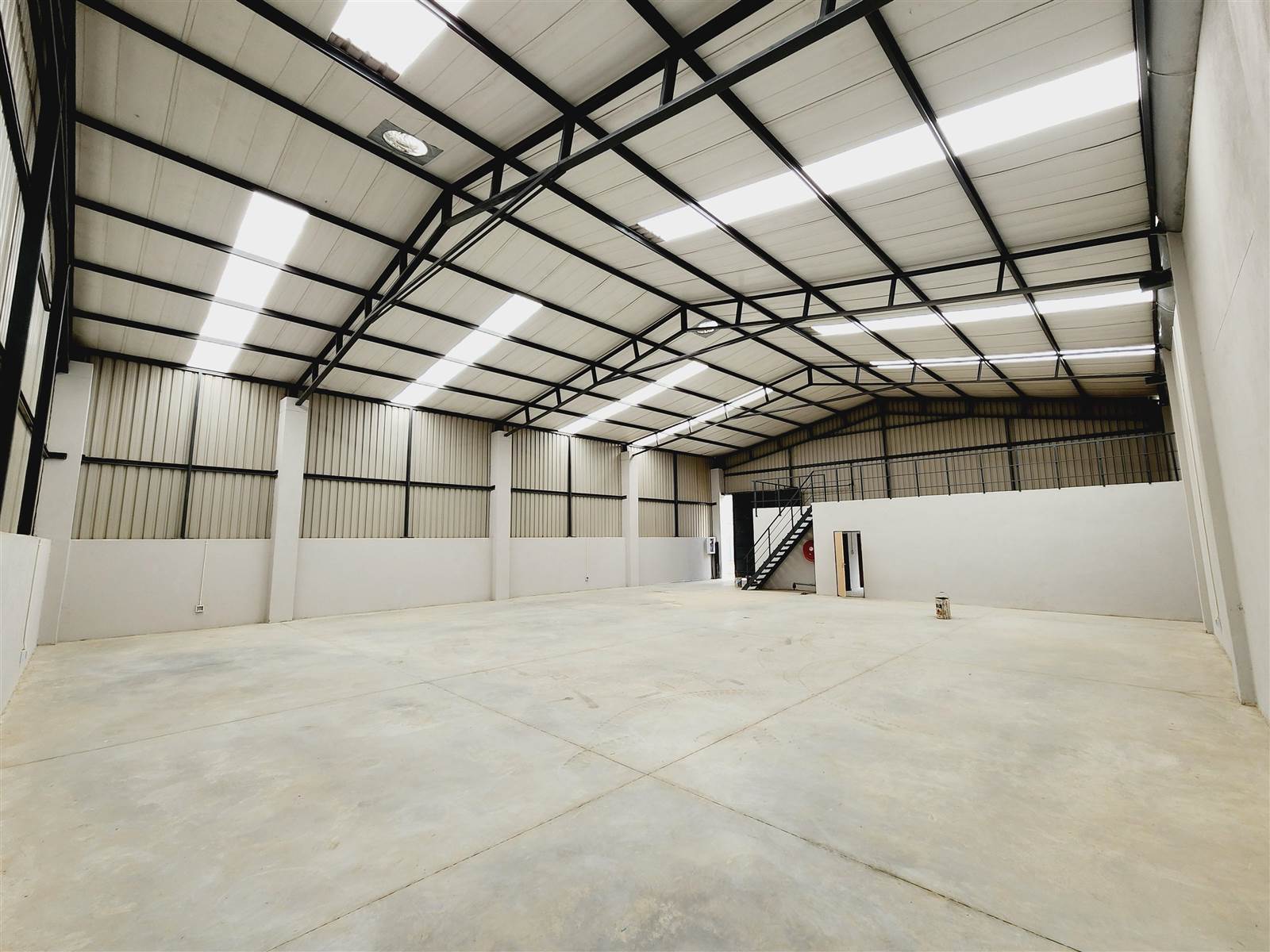 429  m² Industrial space in Roodepoort Central photo number 5