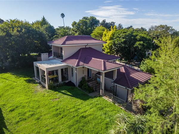 4 Bedroom House 4 Bedroom House