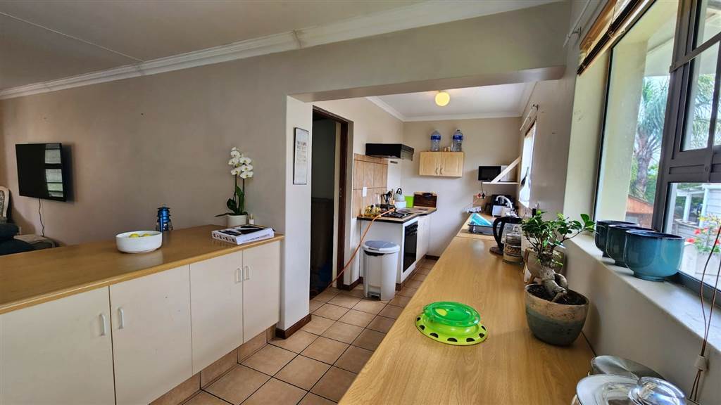 3 Bed House in Oudtshoorn photo number 8