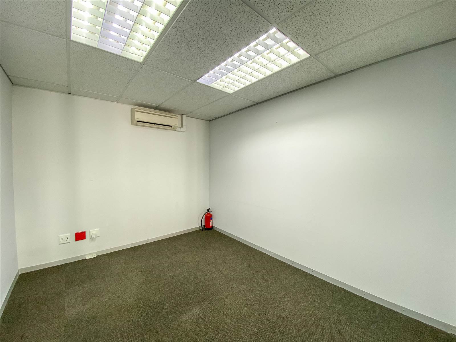 227  m² Commercial space in Tyger Valley photo number 14