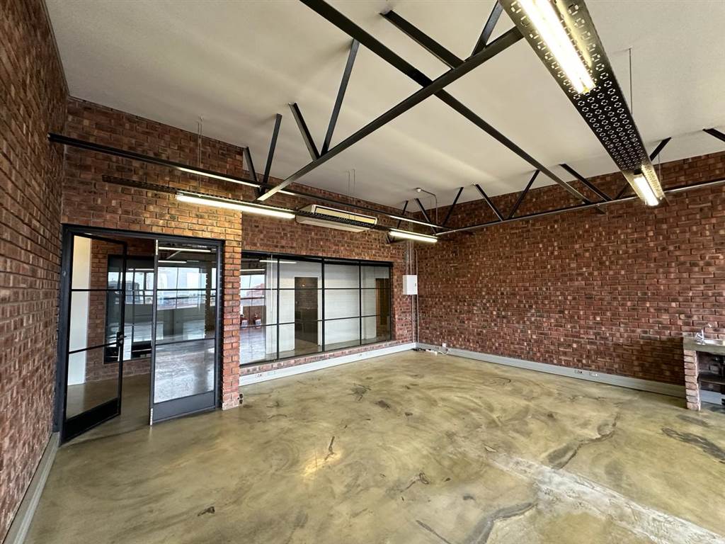 73  m² Commercial space in Salt River photo number 2