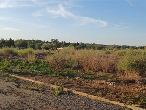 5 710 m² Land