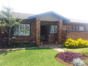 2 Bed Townhouse in Cloverdene