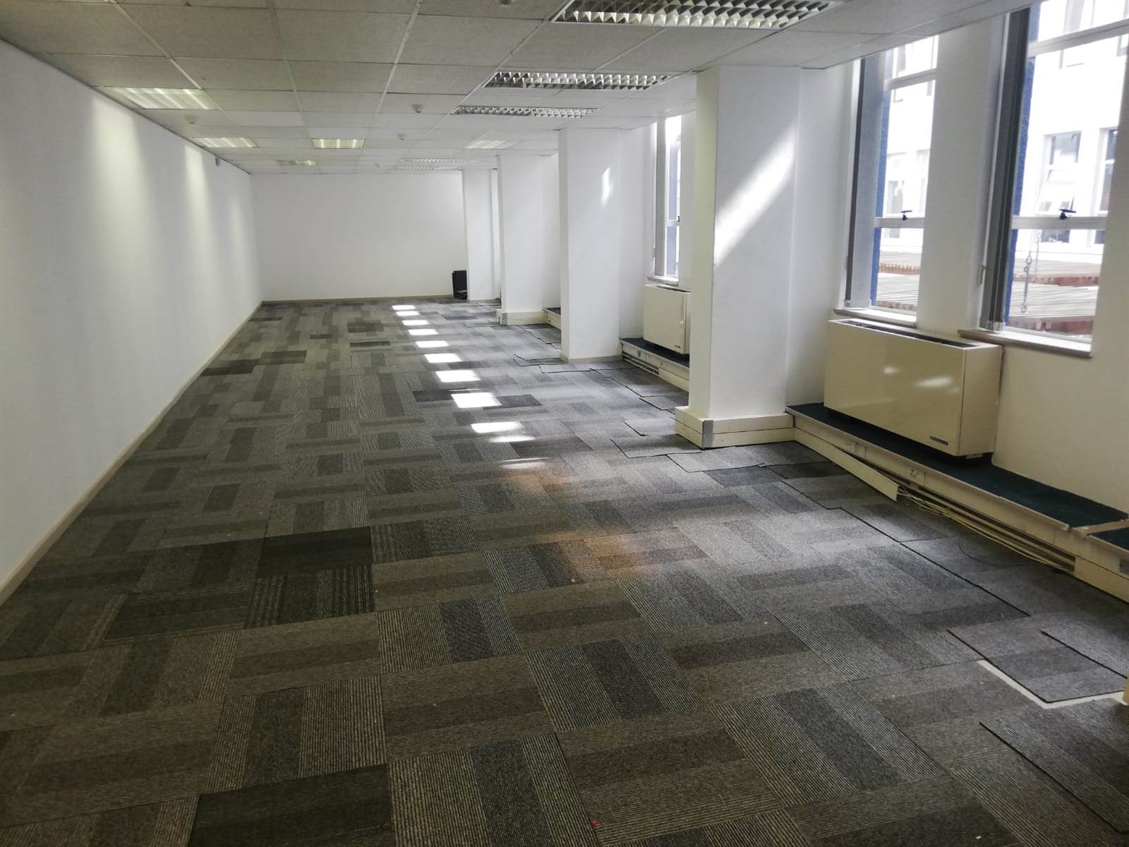 120  m² Office Space in Cape Town City Centre photo number 4