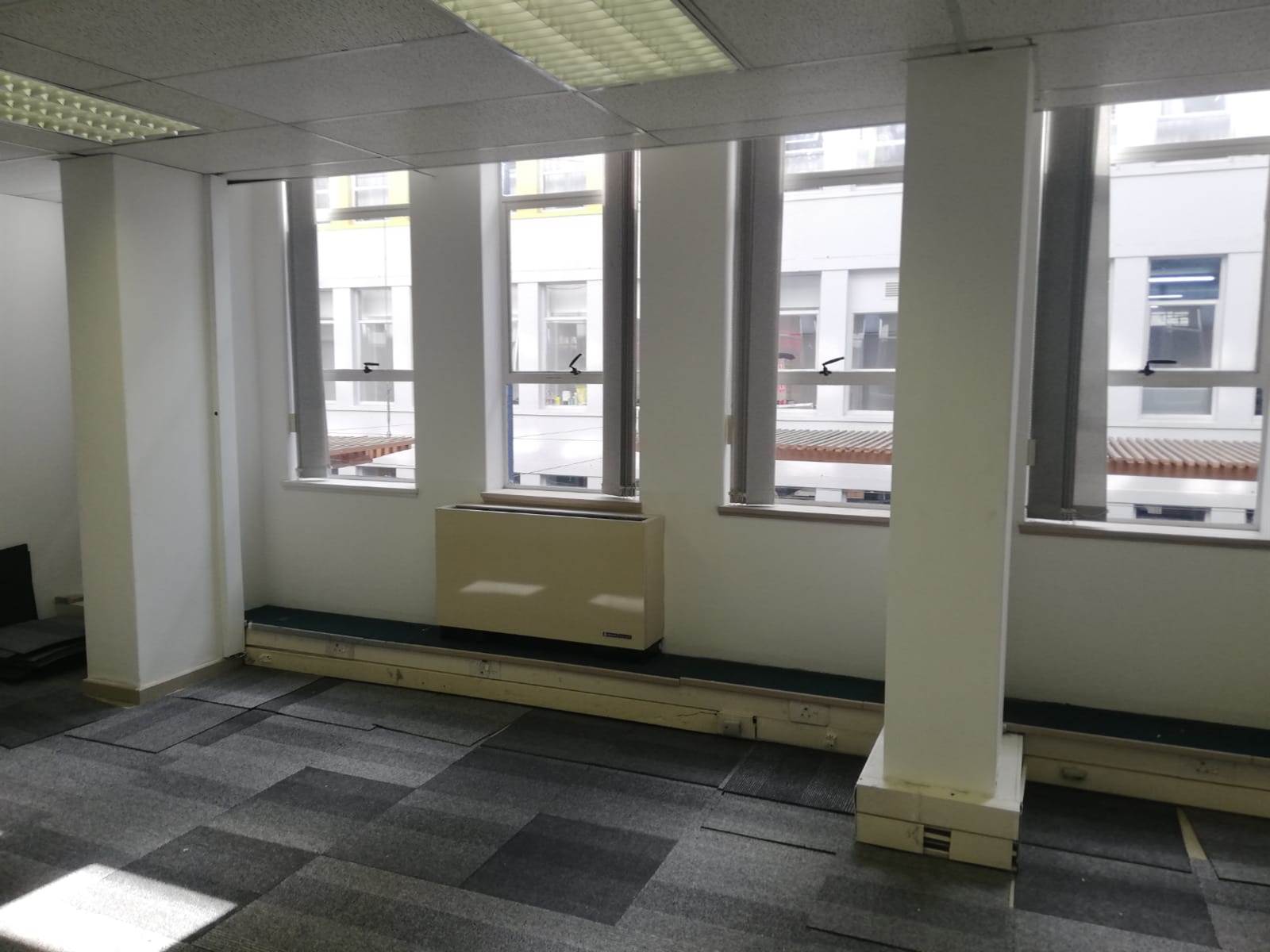 120  m² Office Space in Cape Town City Centre photo number 8