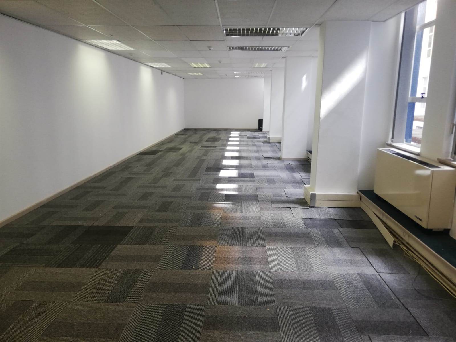 120  m² Office Space in Cape Town City Centre photo number 2