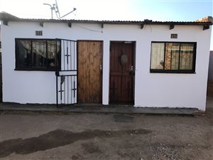 9 Bed House in Ivory Park