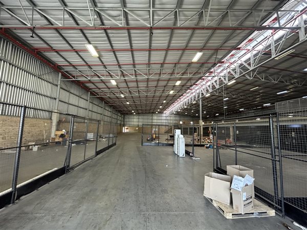 3835  m² Industrial space