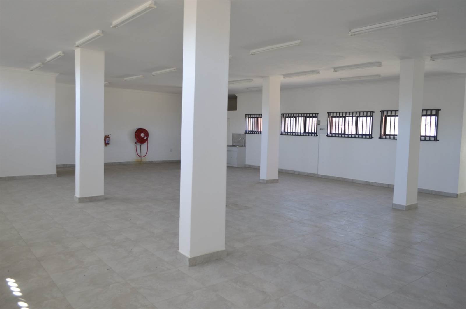 390  m² Commercial space in Pretoria Central photo number 4