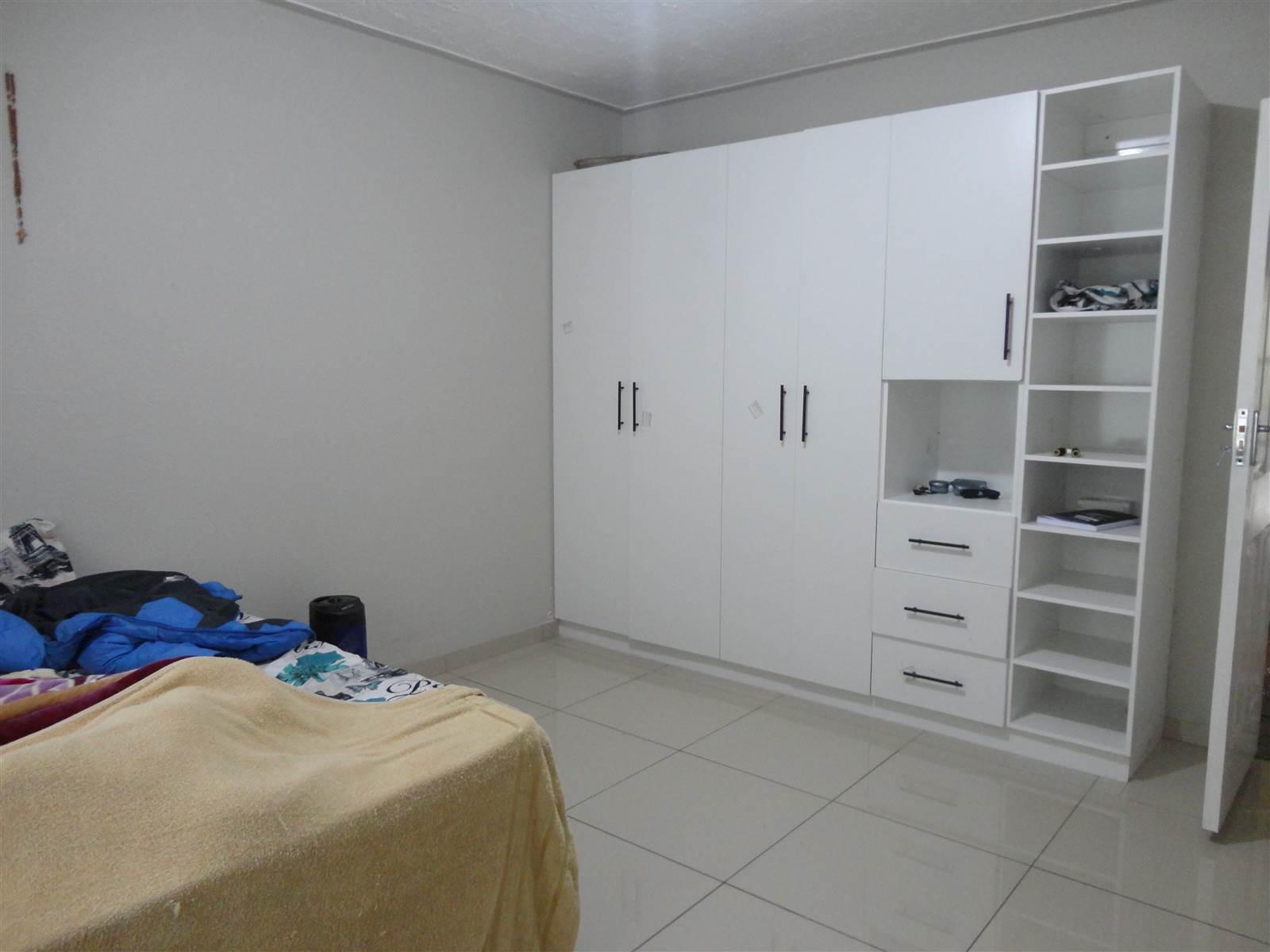 2 Bed Apartment in Southernwood photo number 5