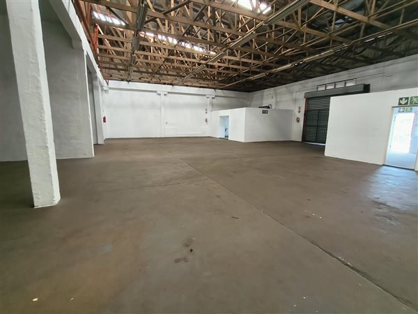 479  m² Industrial space