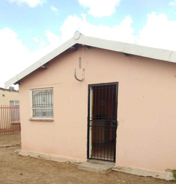 2 Bed House in Blomanda photo number 2