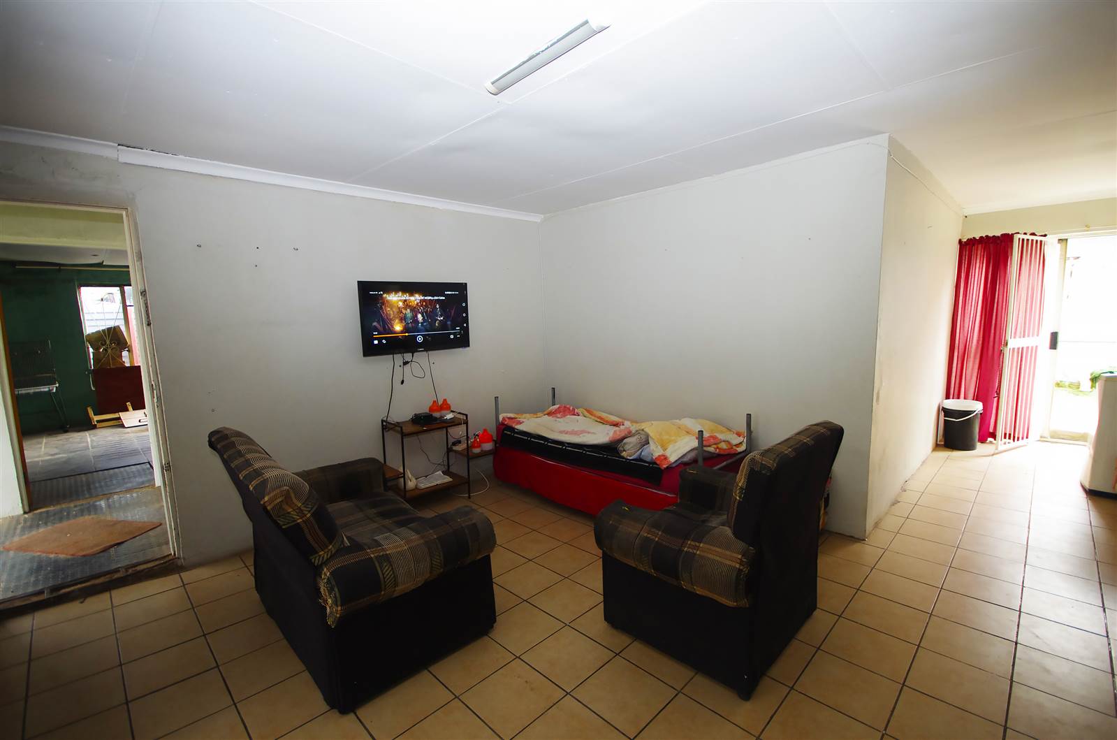 3 Bed House in Brakpan Central photo number 6