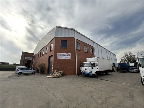 2 250 m² Industrial space 2 250 m² Industrial space