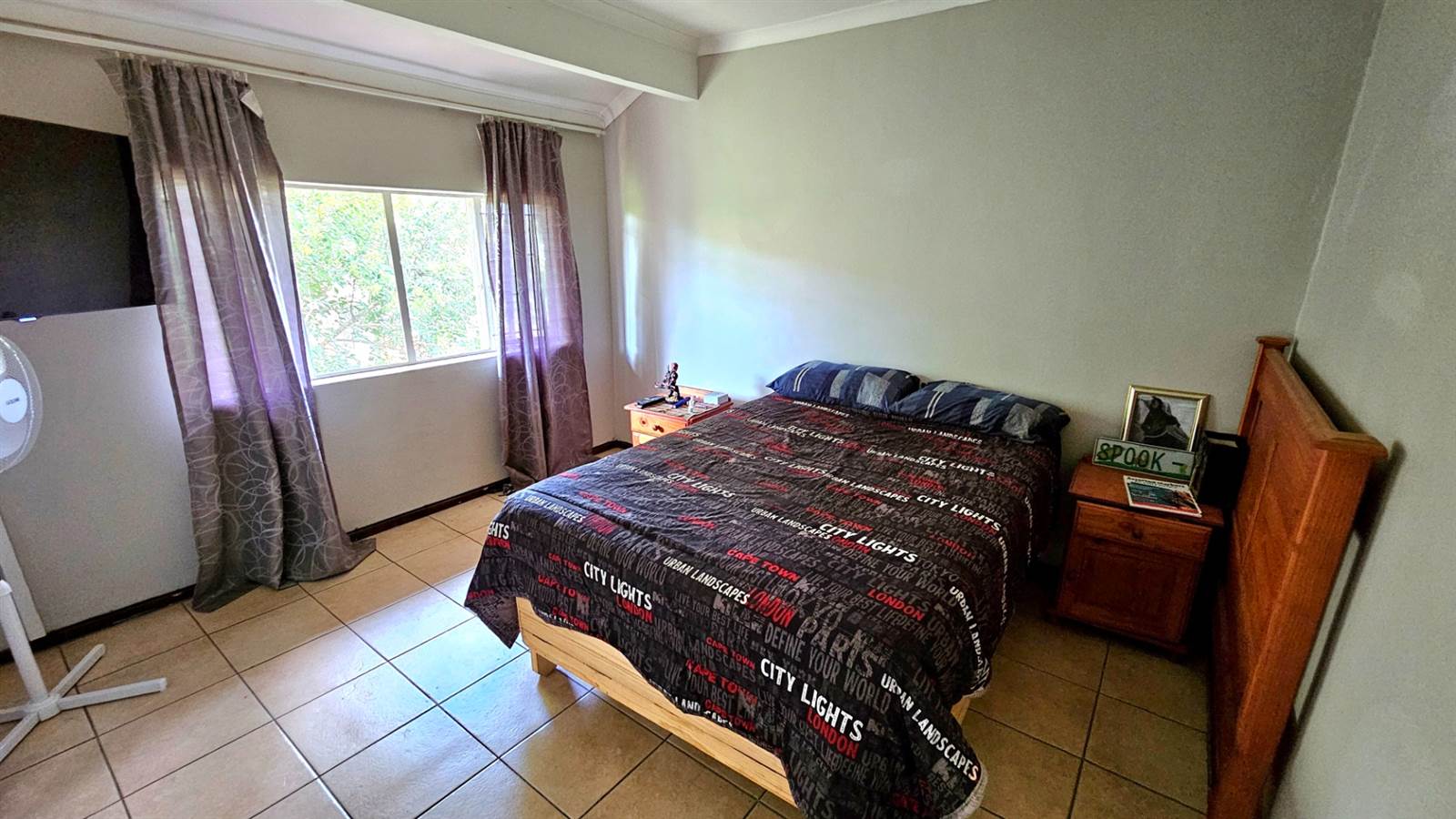 3 Bed Townhouse in Garsfontein photo number 18