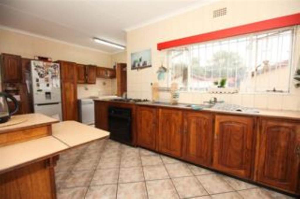 3 Bed House in Del Judor photo number 12