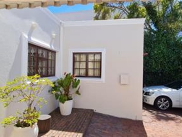 4 Bed House in Lansdowne