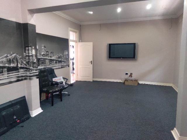 240  m² Office Space in Morningside photo number 4