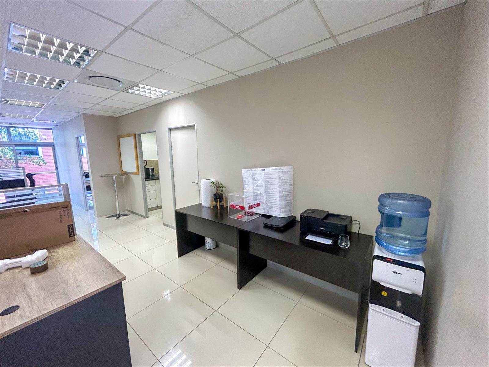 150  m² Office Space in La Lucia photo number 6