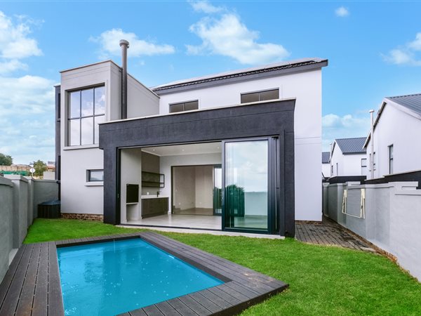 3 Bedroom House 3 Bedroom House