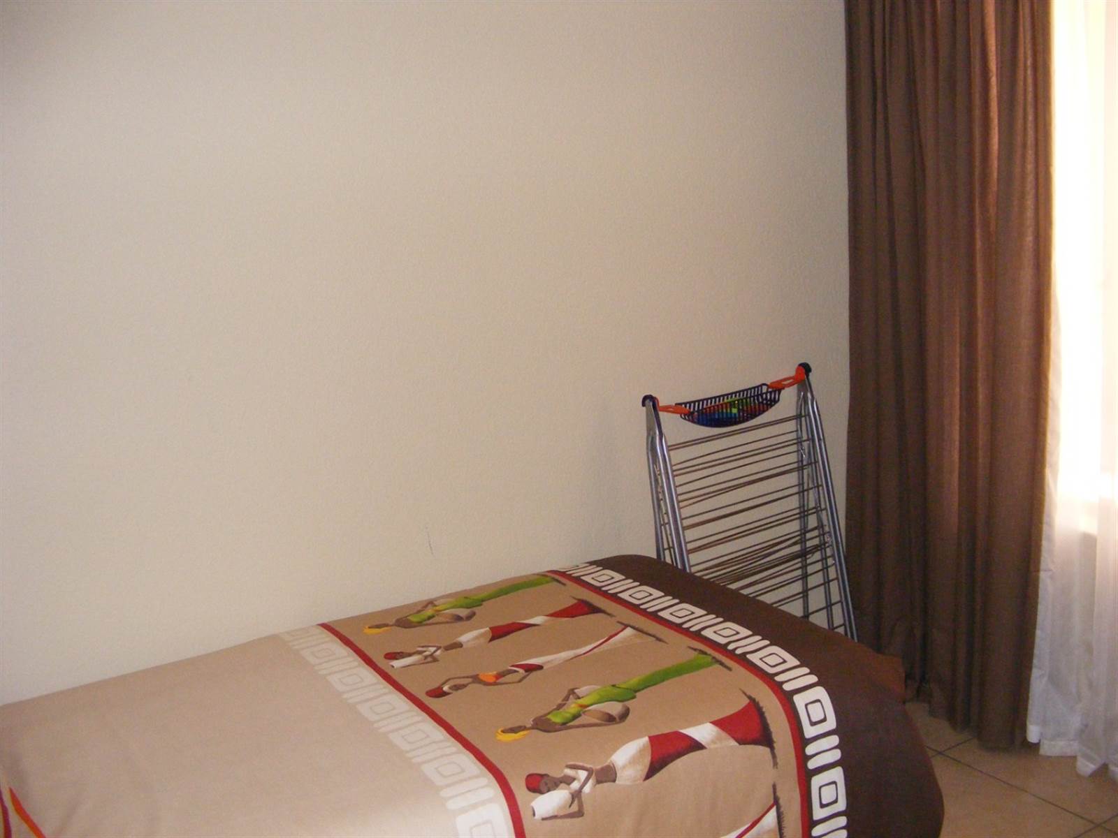 2 Bed Apartment in Lephalale (Ellisras) photo number 5