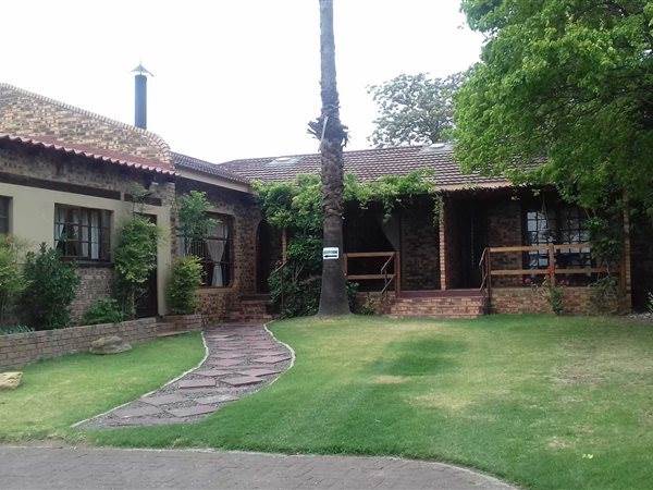 16 Bed, Bed and Breakfast in Ermelo photo number 1