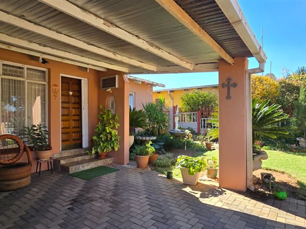 3 Bedroom House 3 Bedroom House
