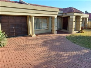 4 Bed House in Leondale