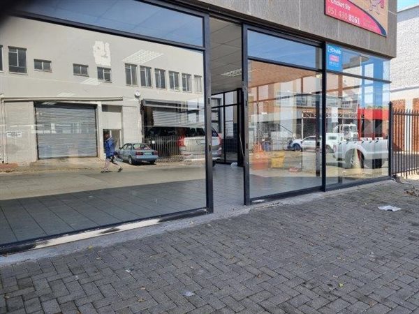 900  m² Commercial space in Bloemfontein