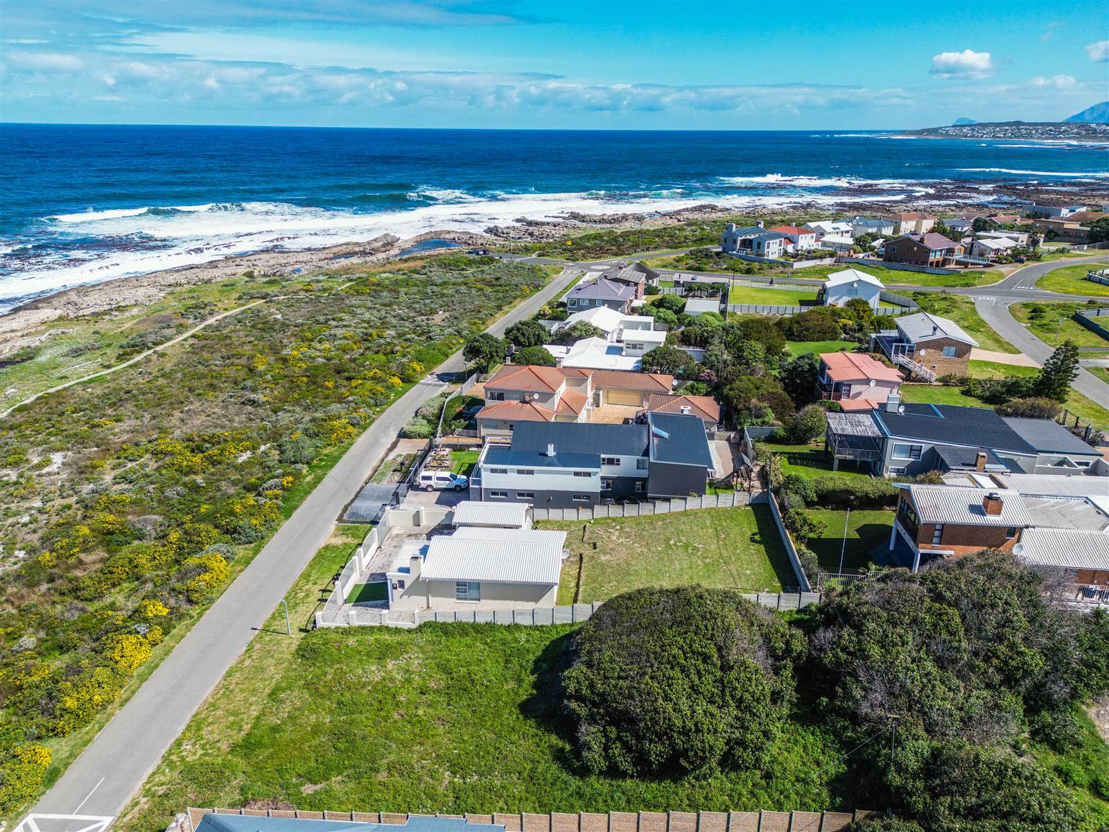 734 m² Land available in Sandbaai photo number 10