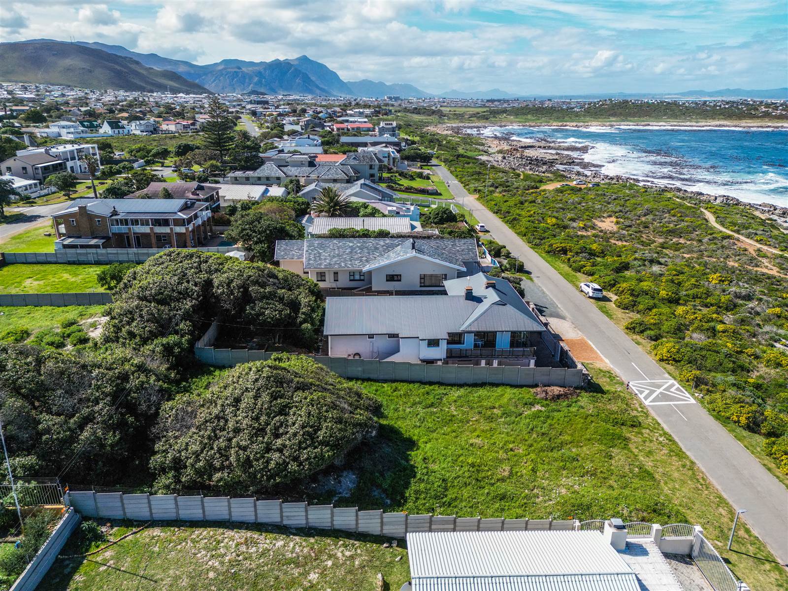 734 m² Land available in Sandbaai photo number 4