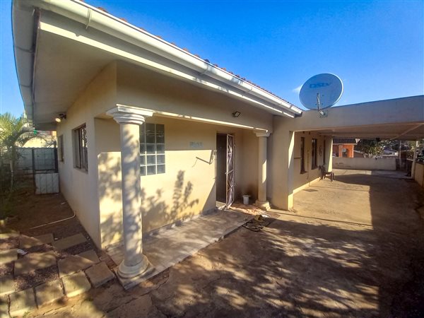 4 Bedroom House 4 Bedroom House