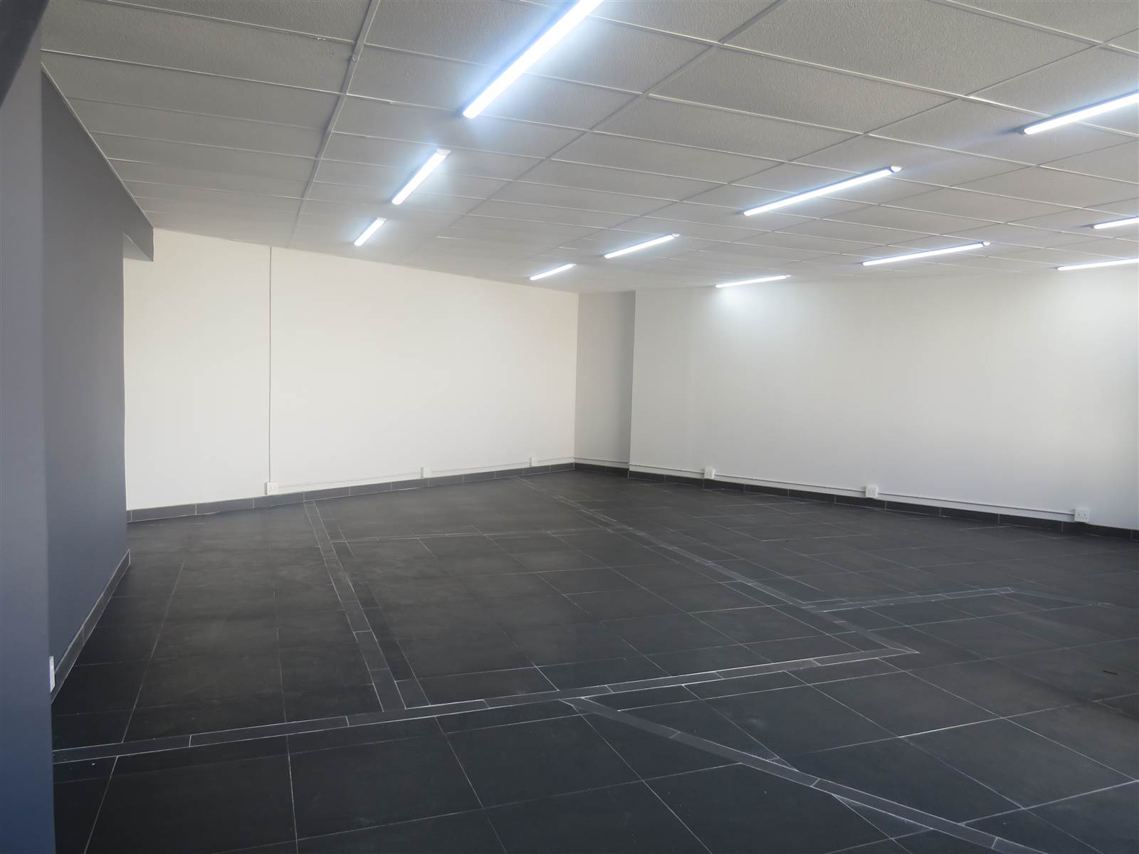 128  m² Commercial space in Strand Central photo number 2
