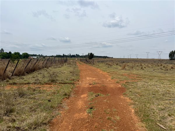 50.5 ha Farm in Tweefontein