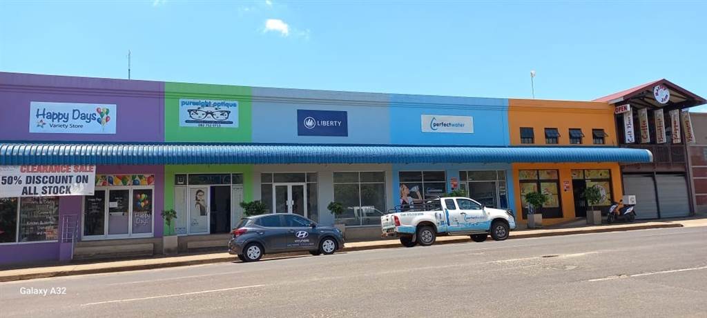 110  m² Commercial space in Louis Trichardt photo number 8