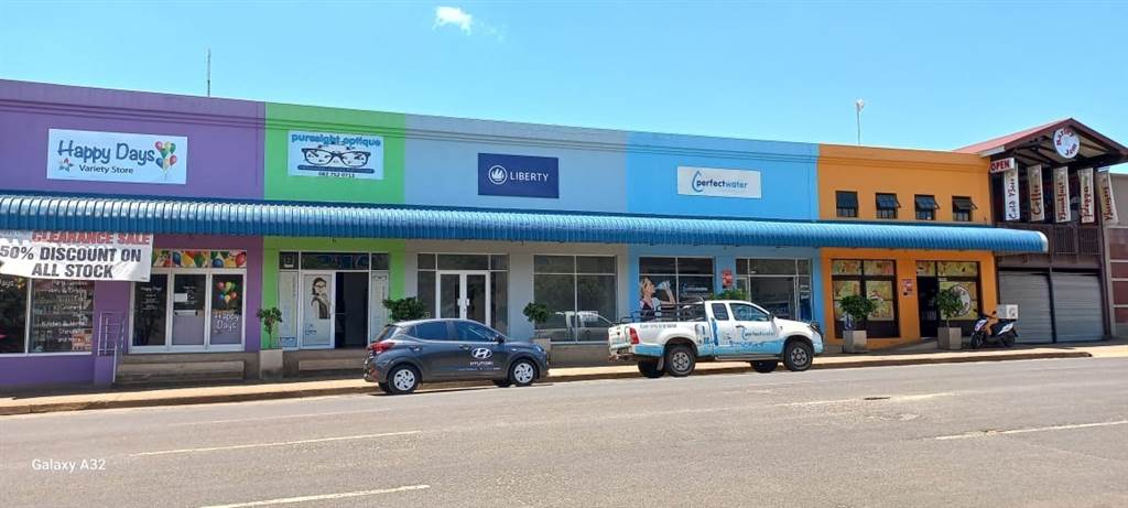 110  m² Commercial space in Louis Trichardt photo number 1
