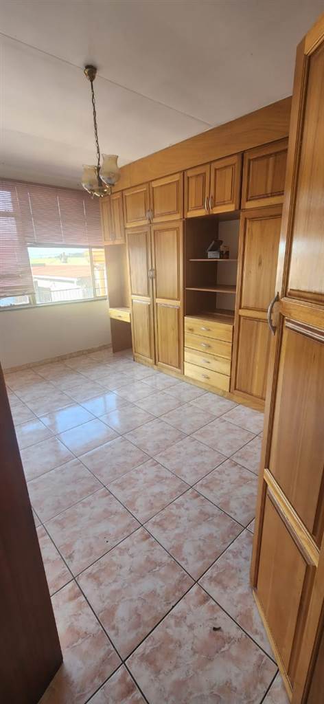 3 Bed House in Laudium photo number 5