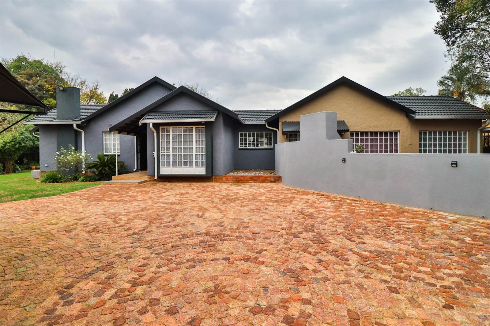 5 Bed House in Glen Marais photo number 1